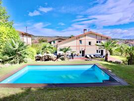 Villa en Iruña Oka - Iruña de Oca
