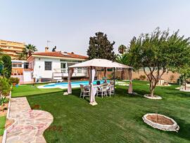 Villa en Roquetas de Mar