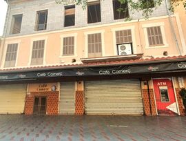 Edificio en Santa Maria del Cami