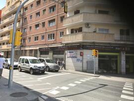 Unidad comercial en Manresa