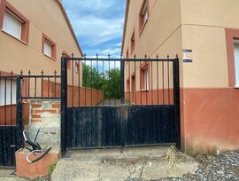 Casa adosada en Belmonte de Tajo