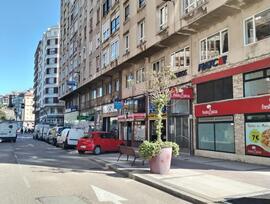 Unidad comercial en Santander