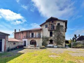 Villa en Castanedo