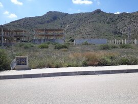 Parcela urbana en Cox