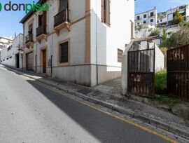 Parcela urbana edificable en Granada