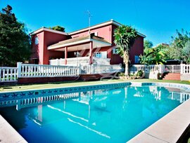 Villa en La Pobla de Vallbona