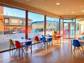 Unidad comercial en Mora