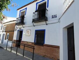 Casa adosada en Alanis