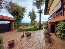 Villa en Valverde de la Virgen