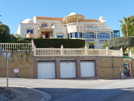 Villa en Benalmádena