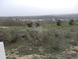 Parcela en Layos