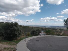 Parcela urbana en Miraflores de la Sierra