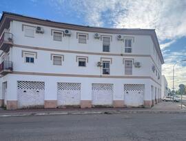 Unidad comercial en Los Palacios y Villafranca