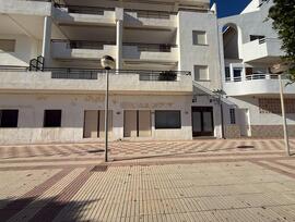 Unidad comercial en Tavernes de la Valldigna