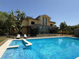Villa en Gelves