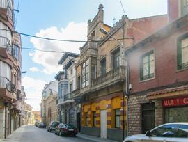 Edificio en La Bañeza