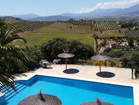 Casa de campo en Alora