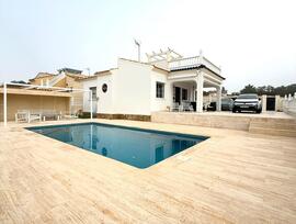 Villa en Orihuela Costa