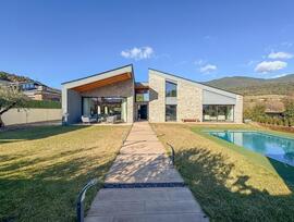 Villa en Montferrer i Castellbo