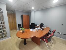 Oficina en Burjassot