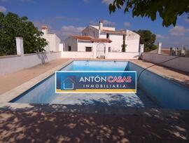 Casa de campo en Novelda