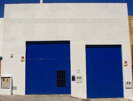 Nave en Torremolinos