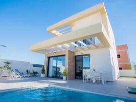 Villa en Los Montesinos