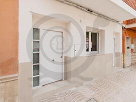 Edificio en La Pobla de Vallbona