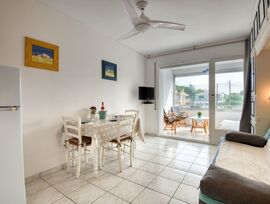 Apartamento en venta en l'Escala con aparcamiento y de planta baja