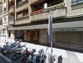 GROS.- CERCA CALLE MIRACRUZ. RAYA DE GARAJE. TERCERA PLANTA. BUEN ACCESO. LAVADERO. BAÑOS. ASCENSOR.