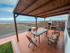 Chalet en Venta en Ajuy - ¡Tu Paraíso en la Tierra!