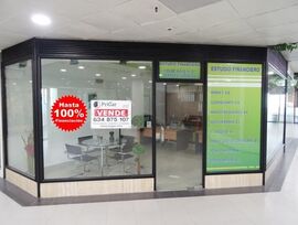 IMPRESIONANTE Local de 30m² en primera planta del Centro Comercial Avenida Dos de Mayo