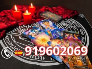 Descubre tu Futuro con el Tarot"