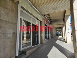 local con excelente ubicación