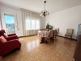 PISO EN VENTA EN TORELLO.