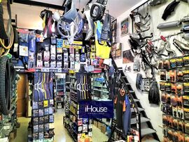 LOCAL COMERCIAL EN LOS REALEJOS CENTRO