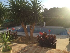 🌟Preciosa Villa en Estación de Cártama + parcela de 760m2, Piscina y Garaje!🌟