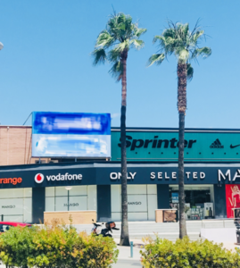 Pantalla LED de gran formato para uso comercial