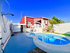 PAREADO EN LA POBLA DE VALLBONA