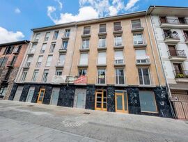 Maalako Errebala, 31, Se vende local comercial de obra