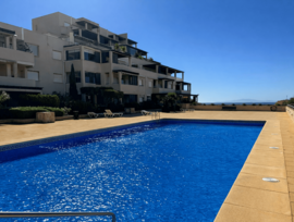 Apartamento En Residencial con Piscina y Vistas al Mar