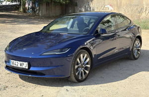 Tesla Model 3 Standard Range Premium RWD Premium