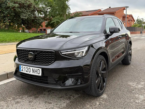 Volvo XC40 B3 MHEV Black Edition 163 CV Etiqueta E